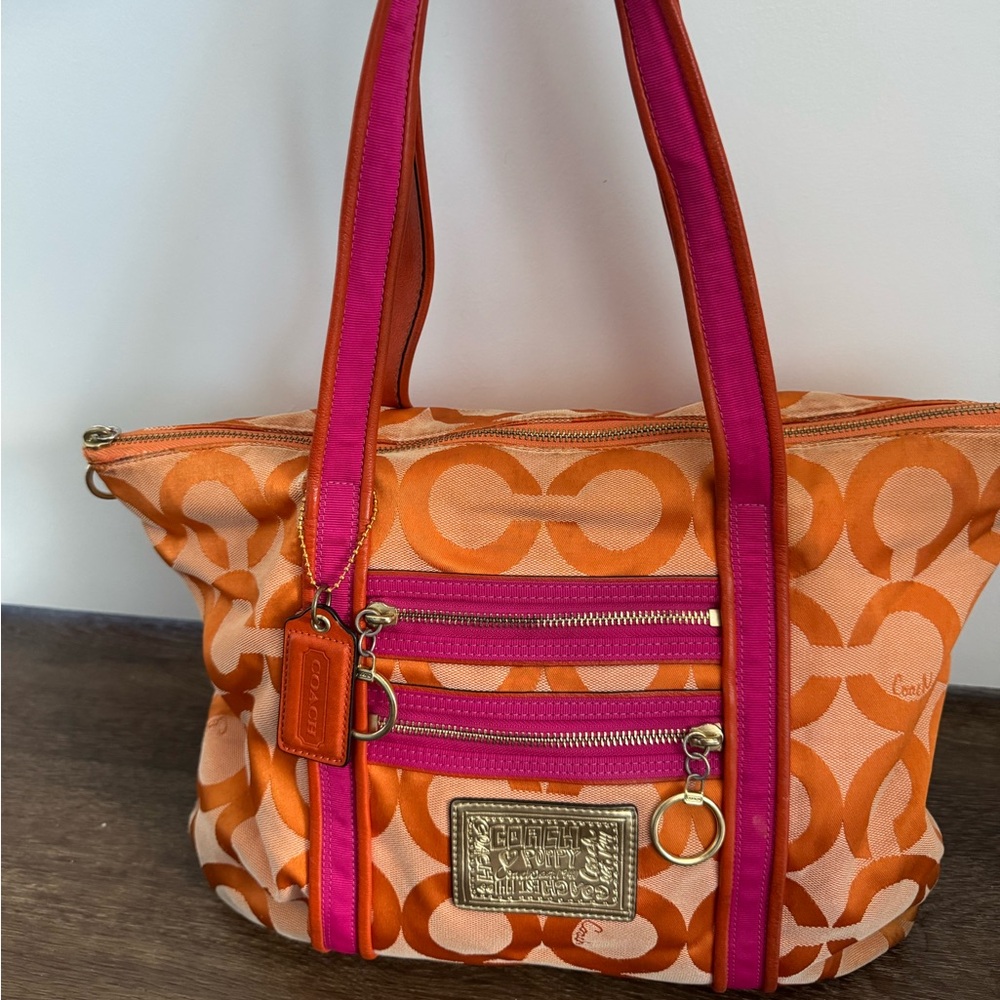 Coach Poppy Ruched Op Art Glamour Tote Bag